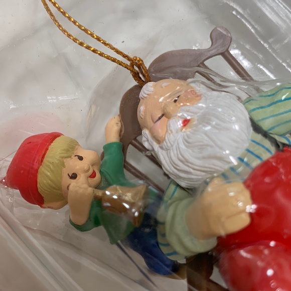 Rocking chair Santa ornament - Picture 6 of 6